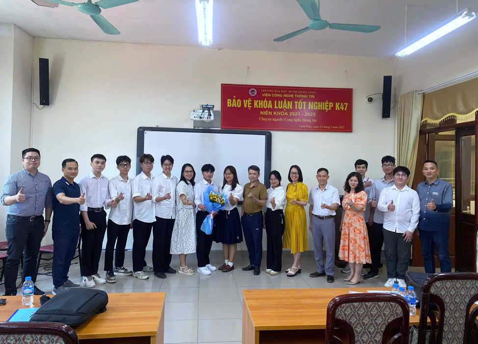 LỄ BẢO VỆ KHÓA LUẬN TỐT NGHIỆP CHUYÊN NGÀNH CÔNG NGHỆ THÔNG TIN - VIỆN CÔNG NGHỆ THÔNG TIN - NIÊN KHÓA 2021 - 2025