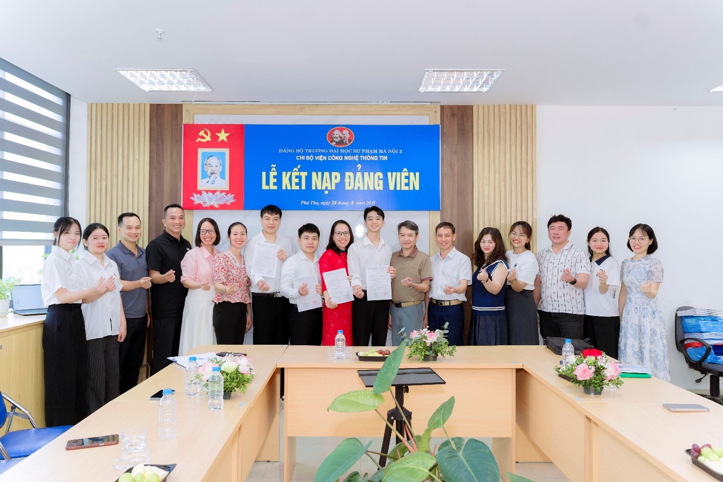 Lễ kết nạp Đảng viên của Chi bộ Viện Công nghệ Thông tin